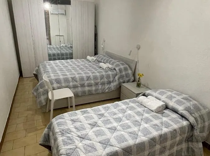 Lila House